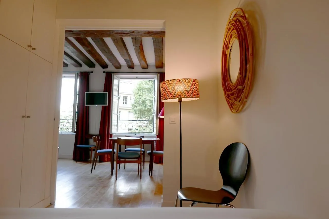 Cosy Paříž
